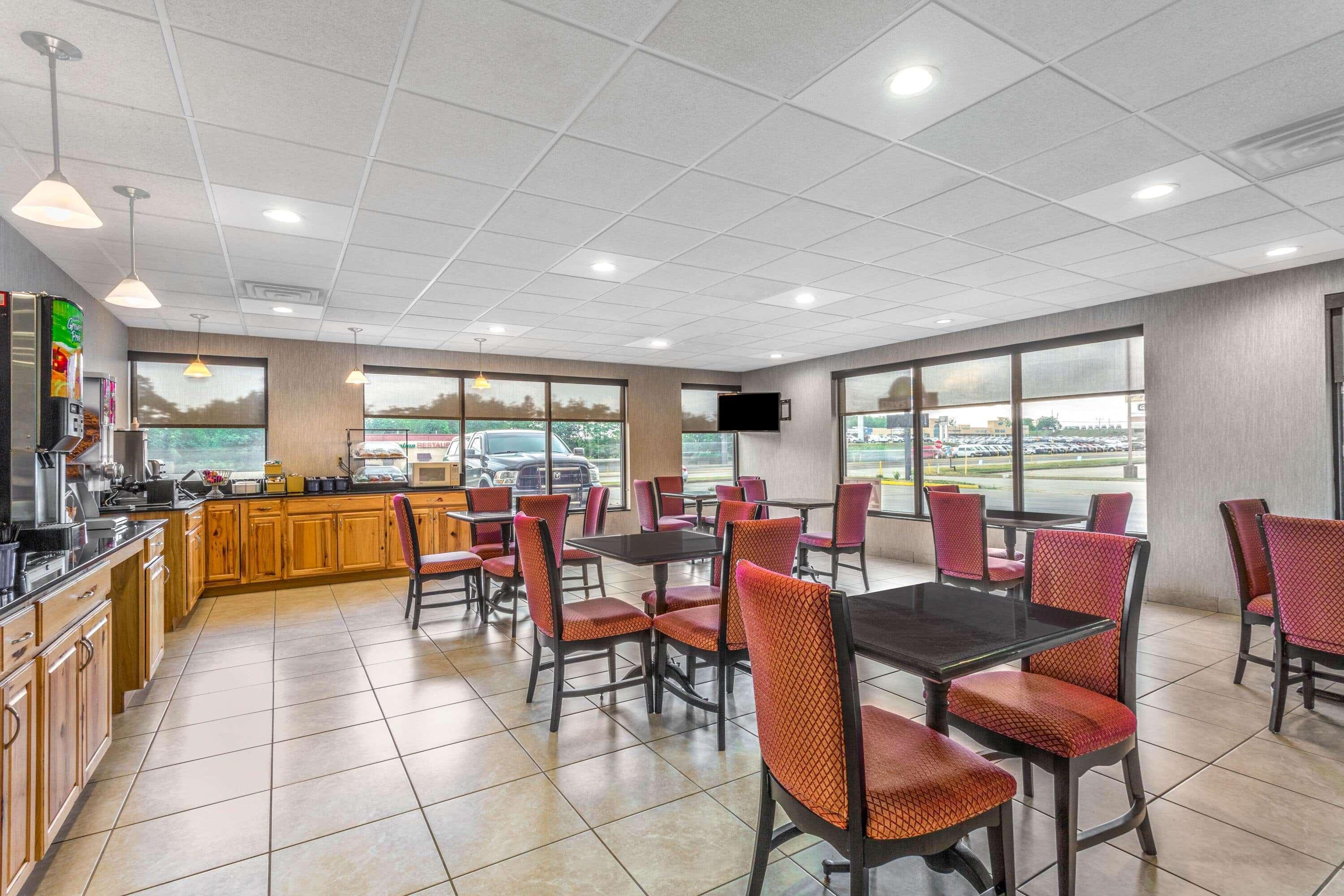 Days Inn By Wyndham Blairsville Екстериор снимка